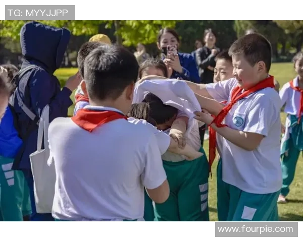 芜职足球星耀杯赛事圆满落幕 赛场激情四溢吸引众多观众关注